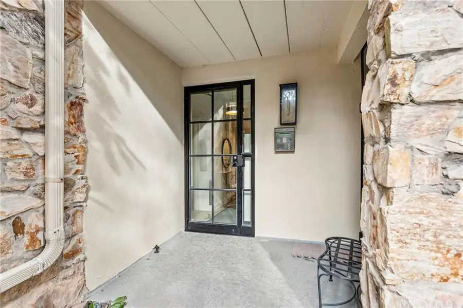 2632 Peachtree Road Nw #402B, Atlanta, GA 30305 - Image #2