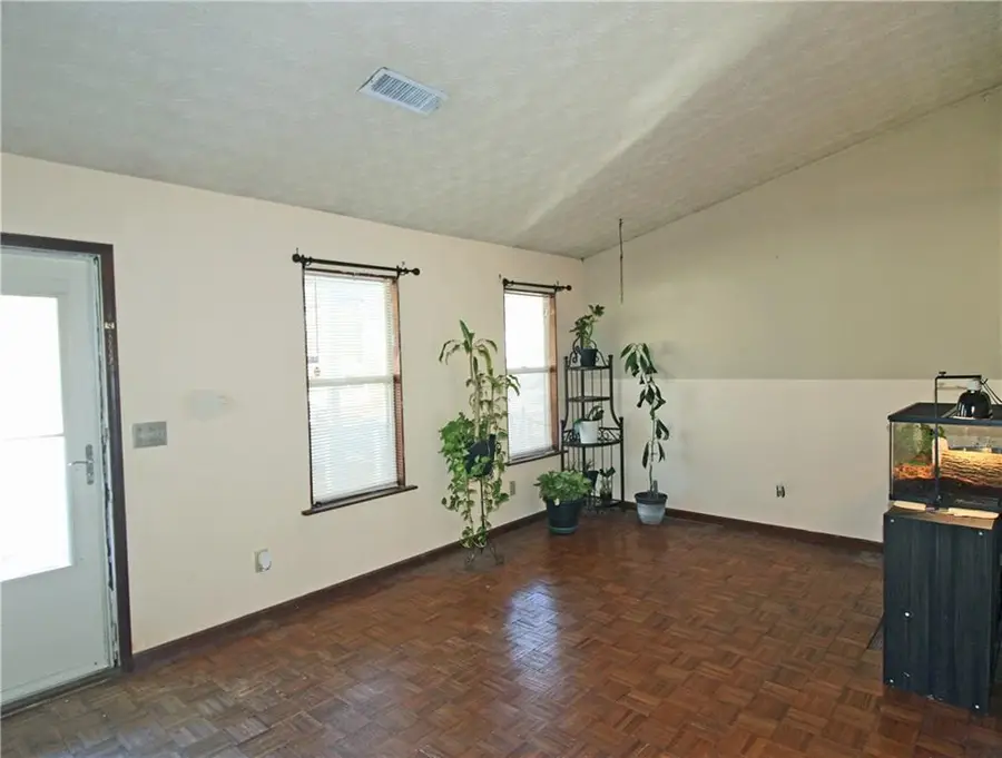 708 Greenhedge Drive, Stone Mountain, GA 30088 - #3