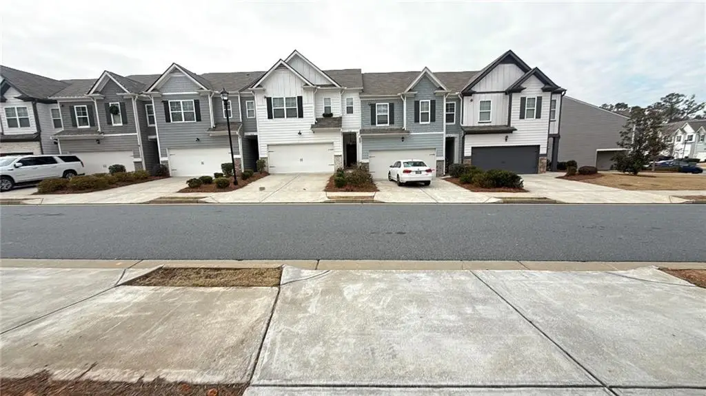 736 Woodstock Grove Drive, Woodstock, GA 30188 - Image #1