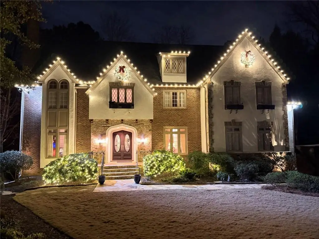 920 Curlew Court Nw, Atlanta, GA 30327 - Image #1