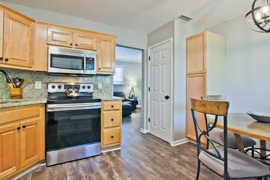 315 Hilderbrand Drive #C7, Sandy Springs, GA 30328 - Image #3