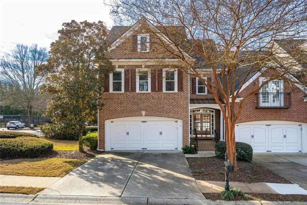 3512 Village Green Drive, Roswell, GA 30075 - Image #1
