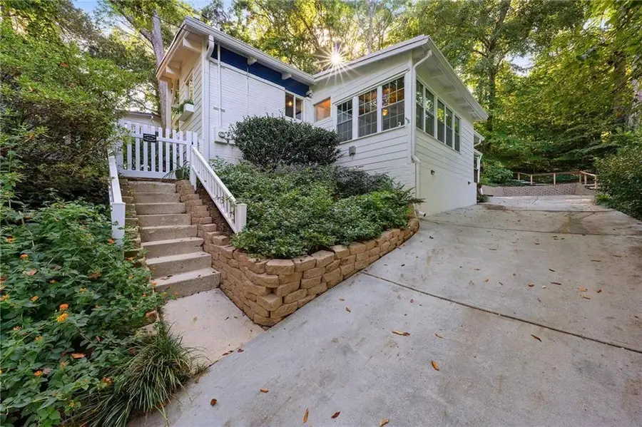 2632 Defoors Ferry Road Nw, Atlanta, GA 30318 - Image #2