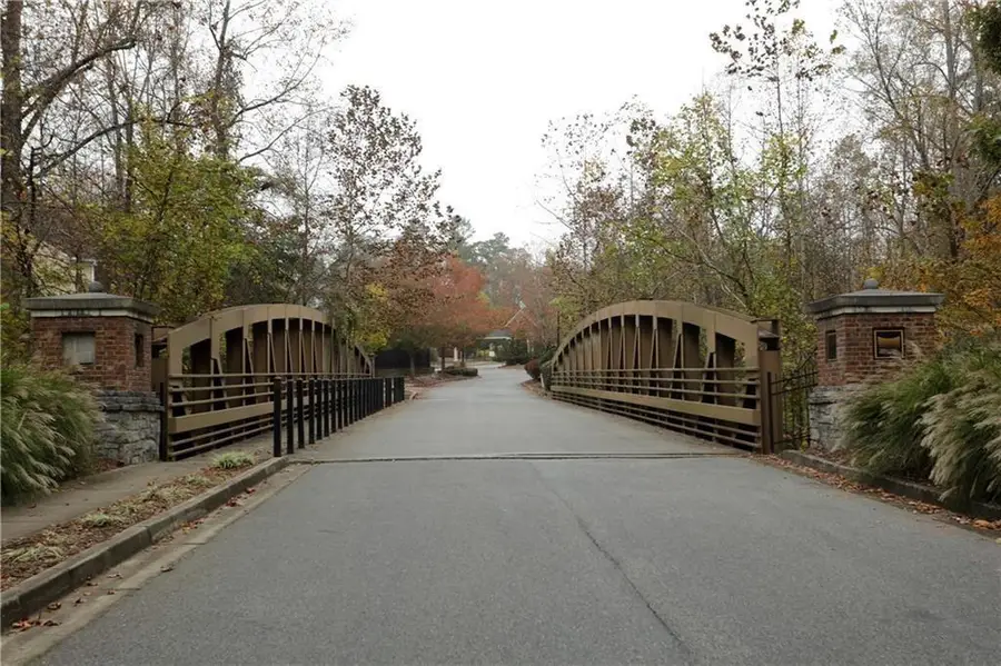 765 Crestwell Circle Sw, Atlanta, GA 30331 - Image #3