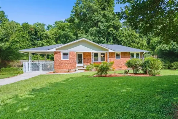 2483 Hunting Valley Drive, Decatur, GA 30033