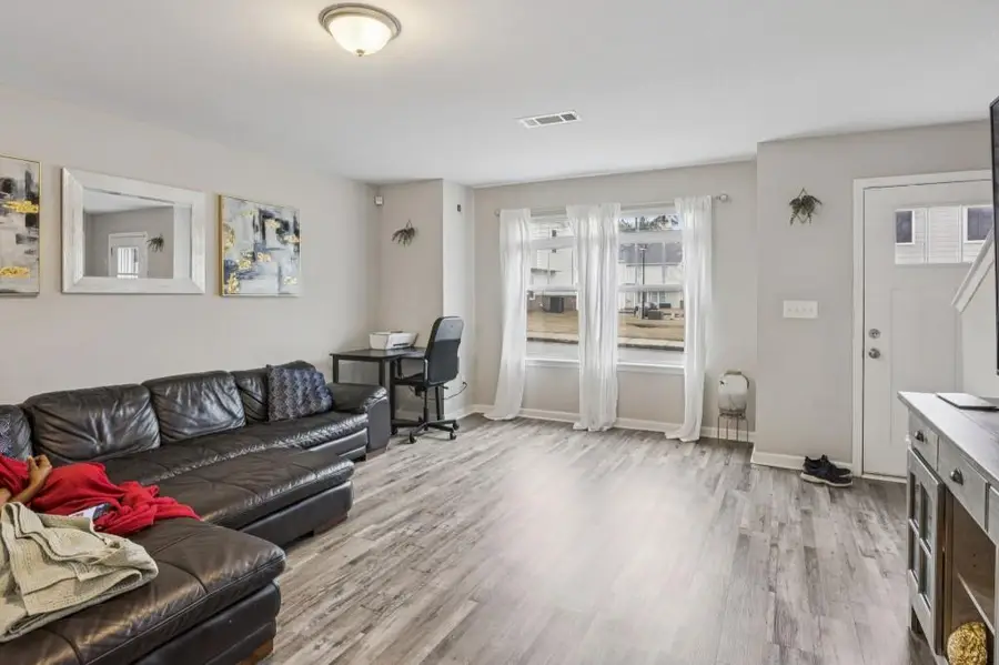 319 Ashigan Street, Union City, GA 30291 - Image #2