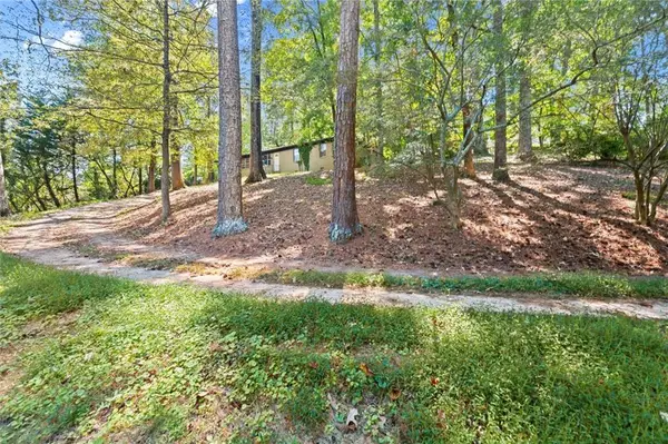 Address Withheld By Seller, Roswell, GA 30075