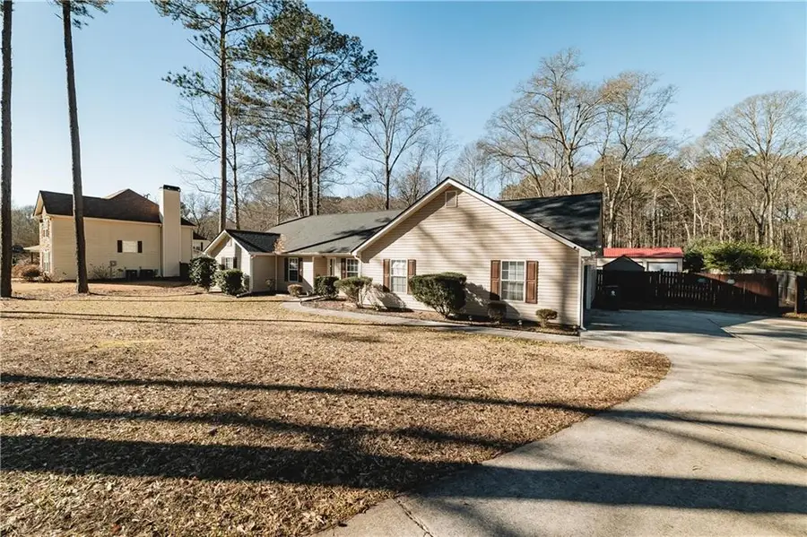 145 Beau Brook Lane, Sharpsburg, GA 30277 - Image #2