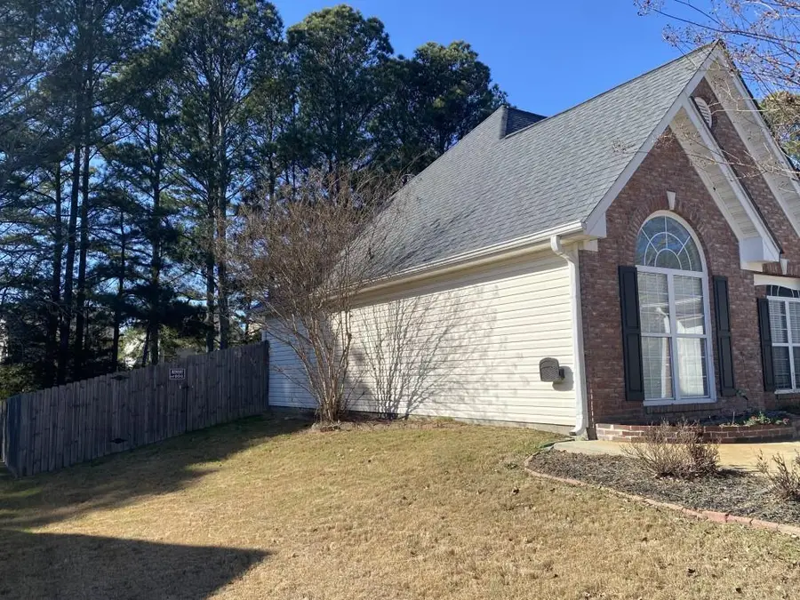 2935 Meadow Gate Way, Loganville, GA 30052 - Image #3