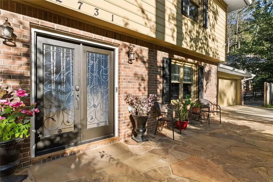 2731 Brackenwood Drive, Snellville, GA 30039 - Image #2