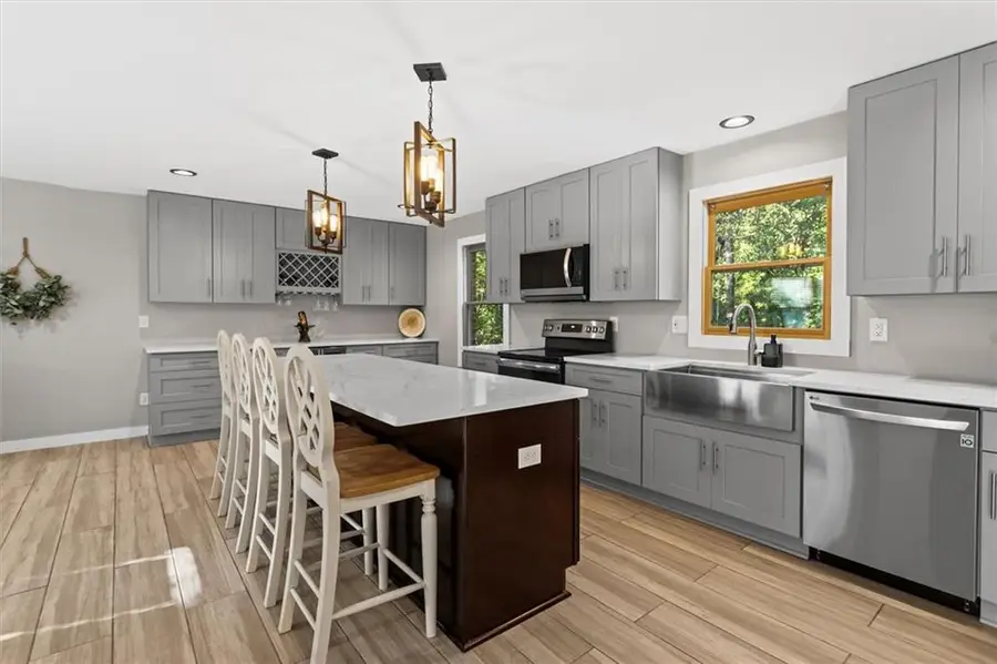 2731 Brackenwood Drive, Snellville, GA 30039 - Image #3