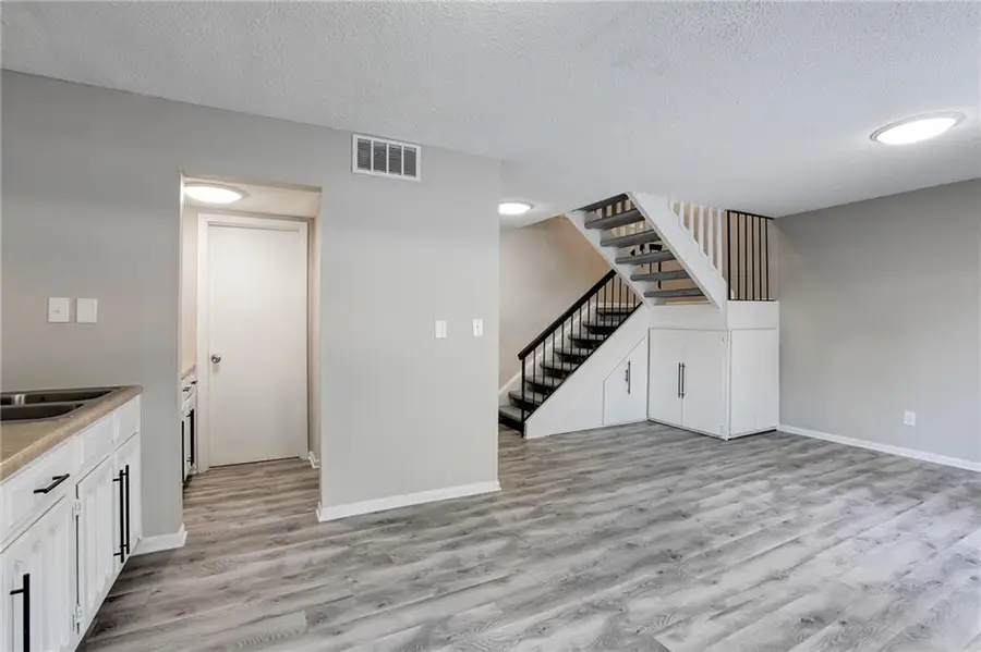 7325 Cardigan Circle, Atlanta, GA 30328 - Image #3