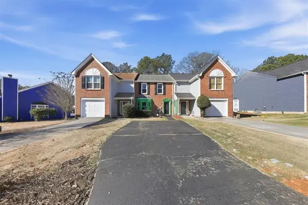 8053 Woodlake Drive, Riverdale, GA 30274