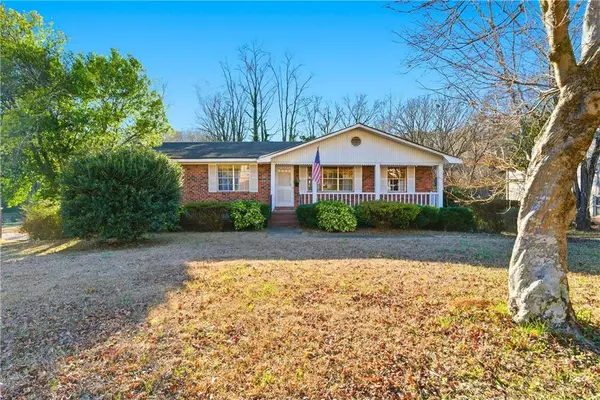 3033 Thrasher Circle, Decatur, GA 30032
