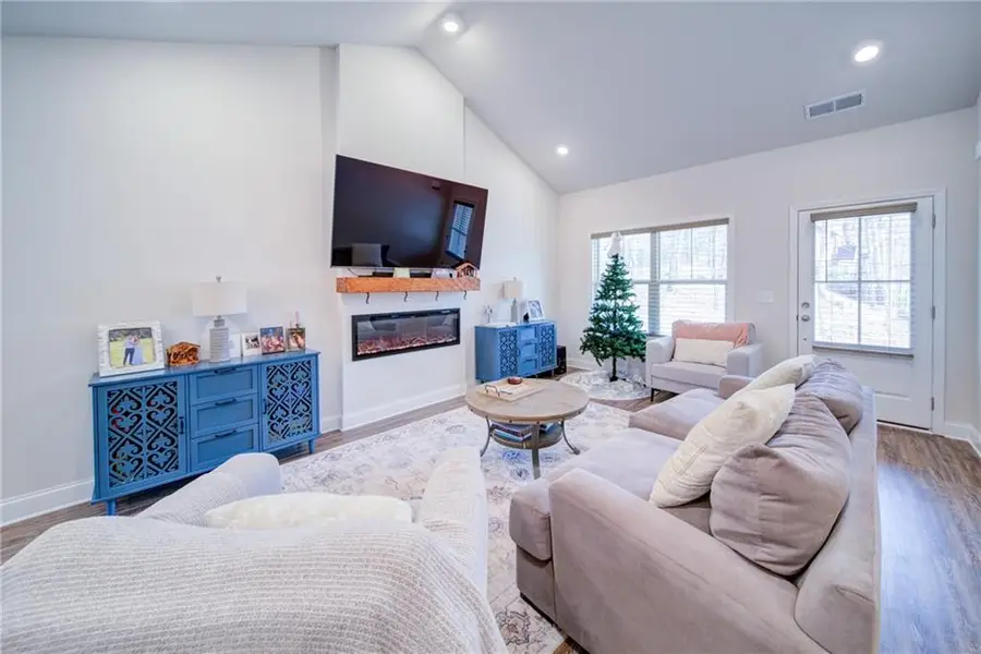 170 White Antelope Street, Waleska, GA 30183 - Image #2