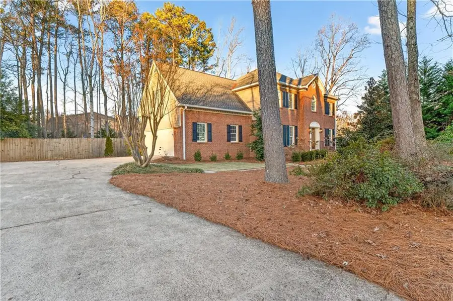 140 Derby Forest Court, Roswell, GA 30076 - Image #2