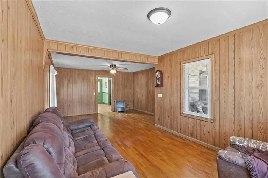 3186 Highway 411 Ne, White, GA 30184 - #3