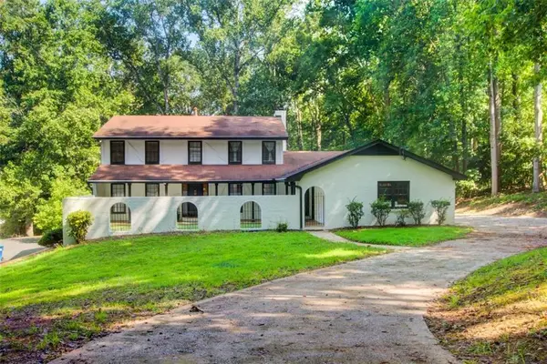 2085 High Point Trail Sw, Atlanta, GA 30331