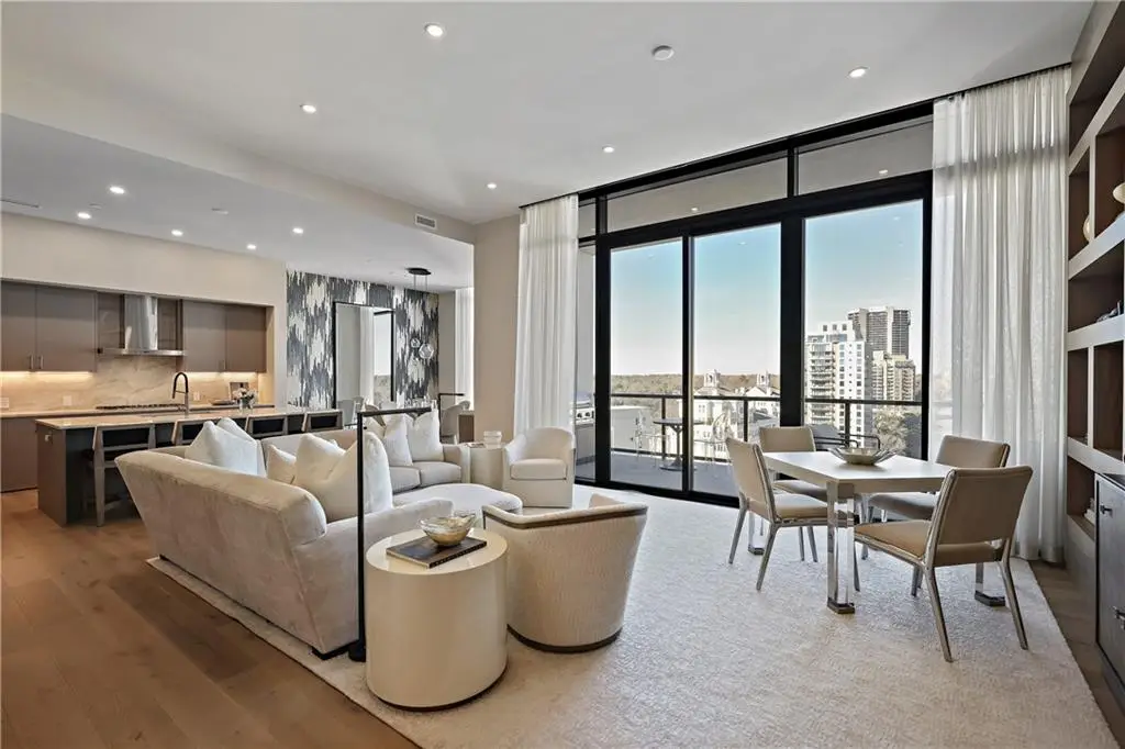 2425 Peachtree Road Ne #1802, Atlanta, GA 30305 - Image #1