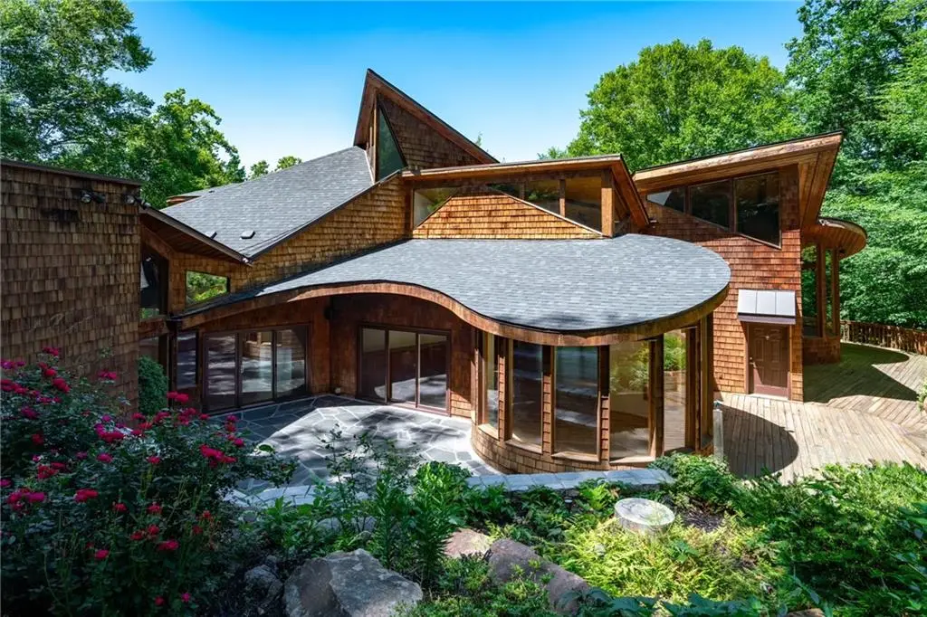 120 Laurel Drive Ne, Atlanta, GA 30342 - Image #1