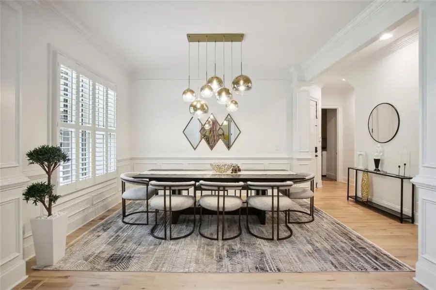 525 Forest Hills Drive, Atlanta, GA 30342 - Image #3