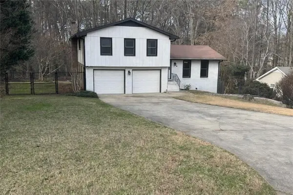 3695 Woodberry Drive, Duluth, GA 30096