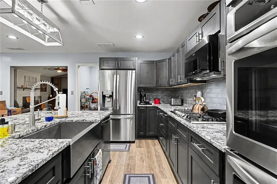 4656 S Woodlake Lane Se, Conyers, GA 30013 - Image #2