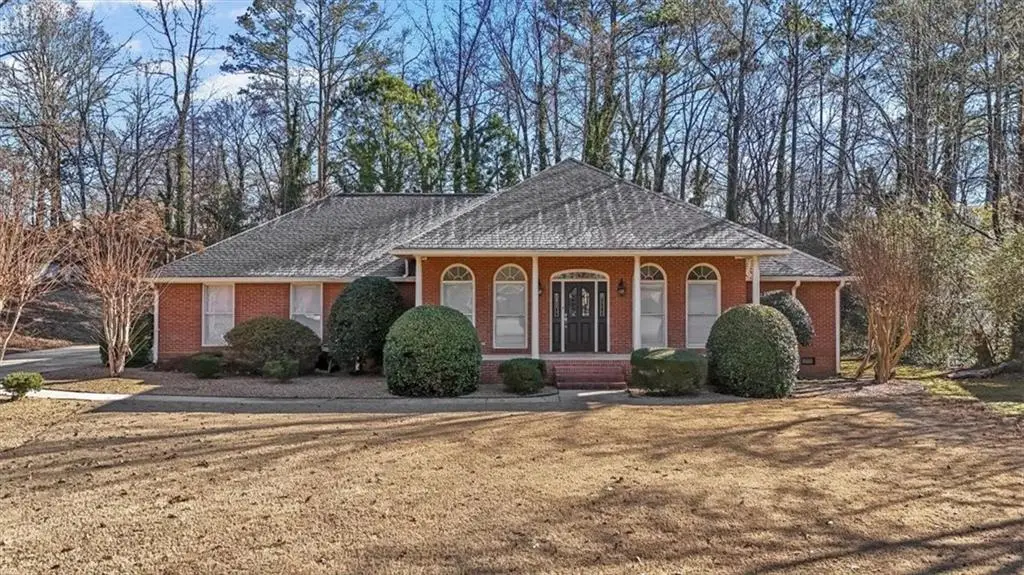 227 Rollingwood Circle Nw, Rome, GA 30165 - Image #1