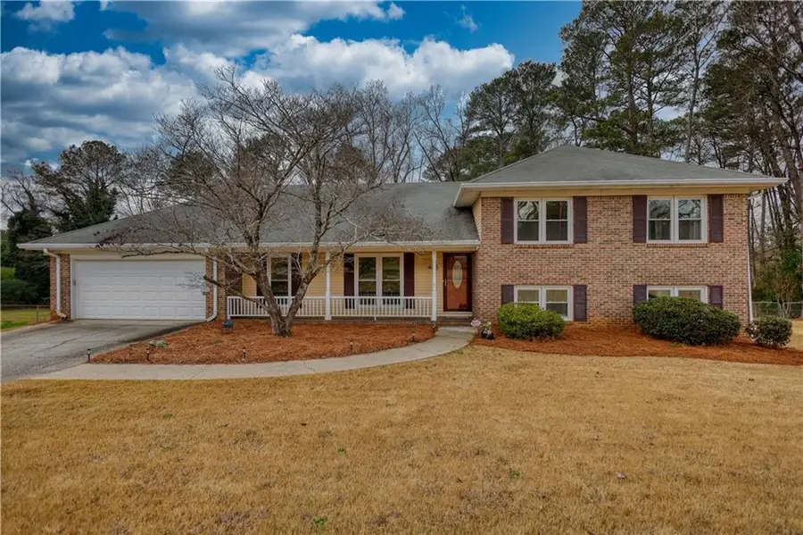 483 Villa Drive Sw, Lilburn, GA 30047 - Image #2