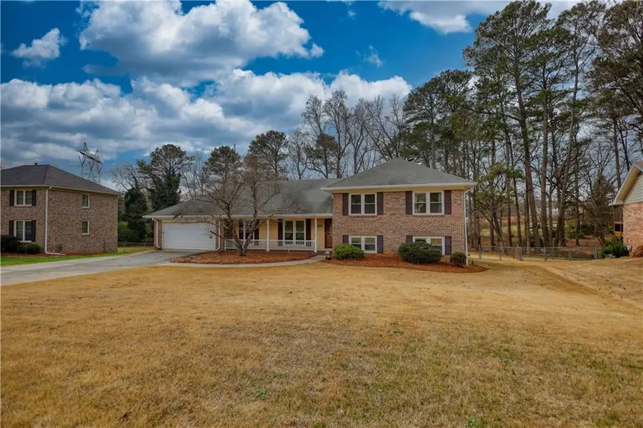 483 Villa Drive Sw, Lilburn, GA 30047 - Image #3