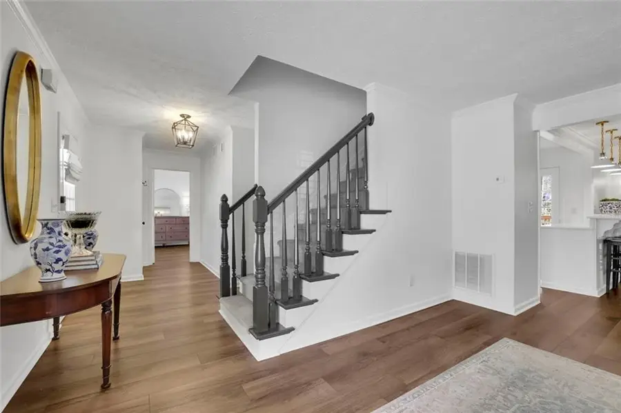 675 Barrington Way, Roswell, GA 30076 - Image #2