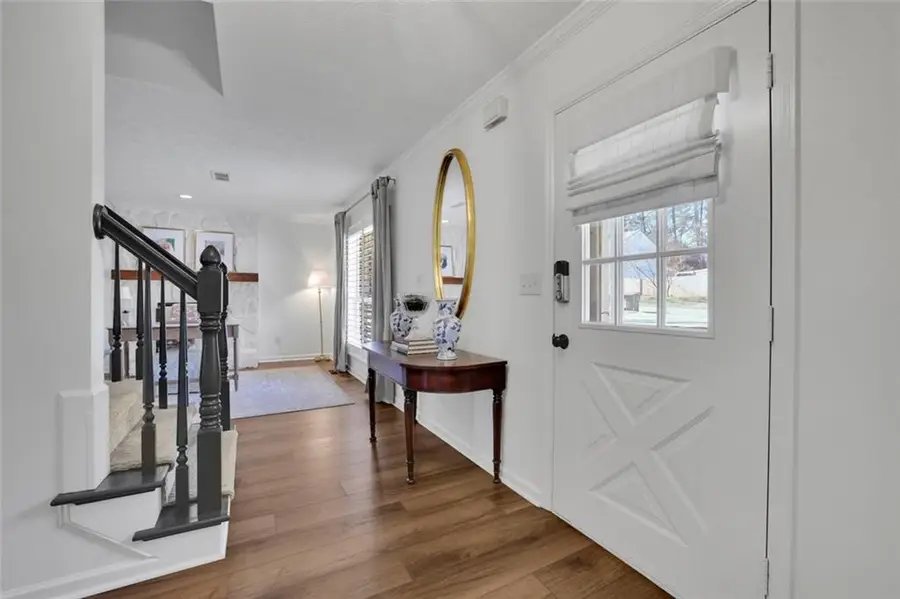 675 Barrington Way, Roswell, GA 30076 - Image #3