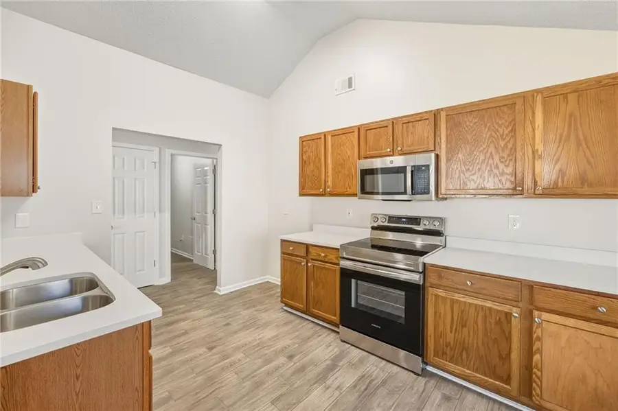 7137 Ravenwood Lane, Lithonia, GA 30038 - Image #2