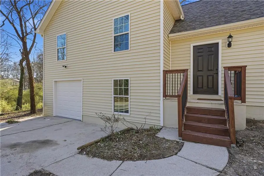 2151 Grayfield Drive, Grayson, GA 30017 - Image #2