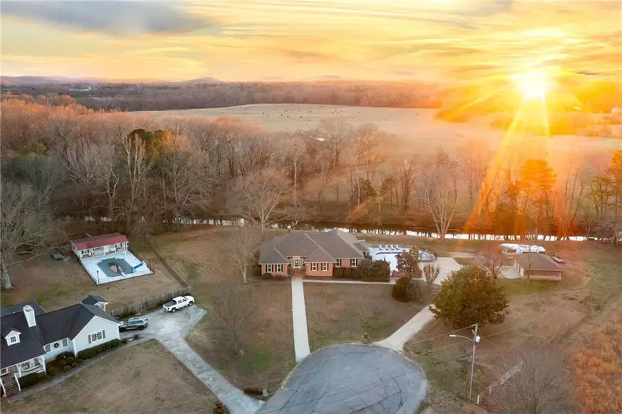 2300 Frettiesburg Drive, Rockmart, GA 30153 - Image #2