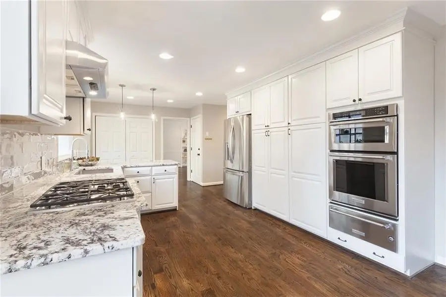 1050 Lakemont Trace, Roswell, GA 30075 - Image #3