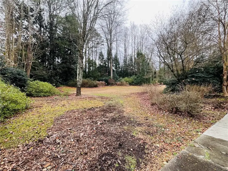 1843 Village Mill Road, Dunwoody, GA 30338 - Image #3