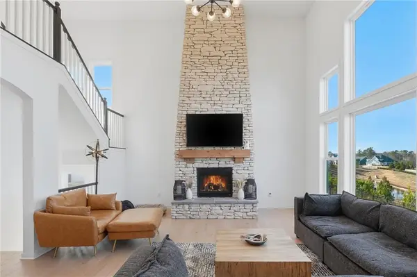 895 Michigan Circle, Hoschton, GA 30548