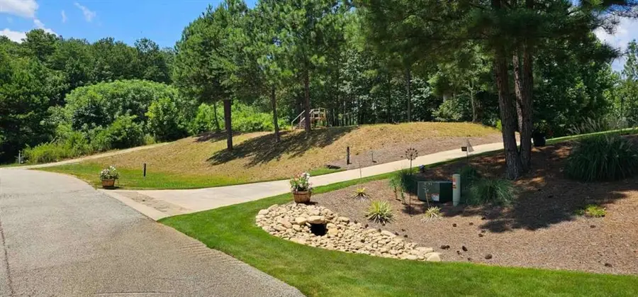 915 N Edgewater Trail N, Toccoa, GA 30577 - Image #3