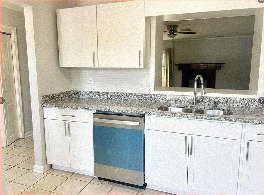 1021 Thornwoode Lane, Stone Mountain, GA 30083 - Image #2