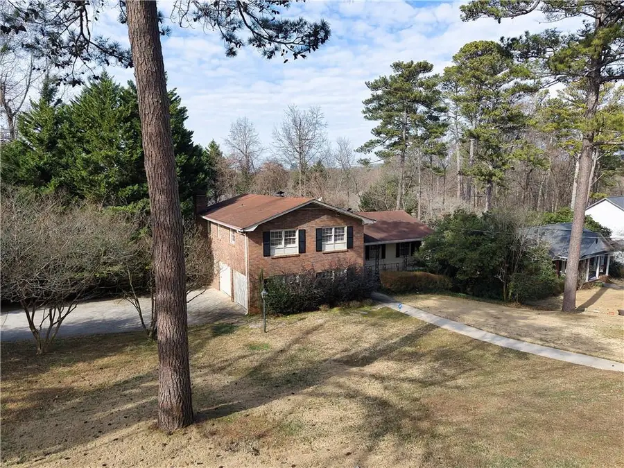 3742 Fox Glen Court Ne, Brookhaven, GA 30319 - Image #3