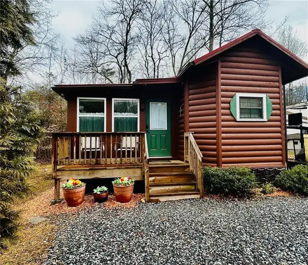 323 Leisure Acres Drive, Cleveland, GA 30528