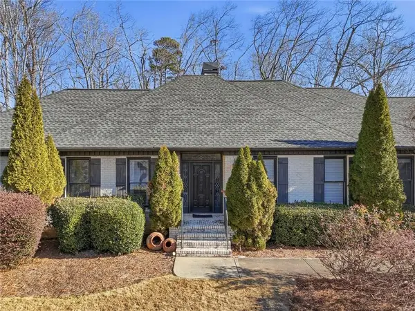 2040 Trotters Ridge Way, Roswell, GA 30075