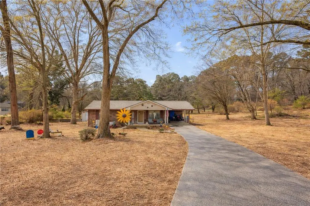 538 Valleyview Drive, Winder, GA 30680 - Image #1