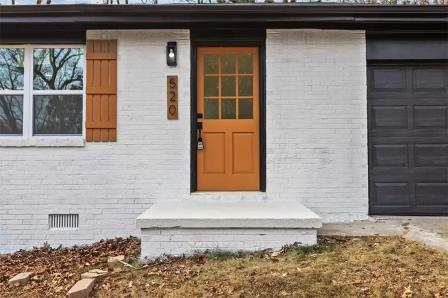 520 Stonewood Drive, Stone Mountain, GA 30087 - Image #3