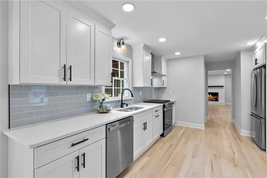 2802 Lakeview Court, Buford, GA 30519 - Image #3