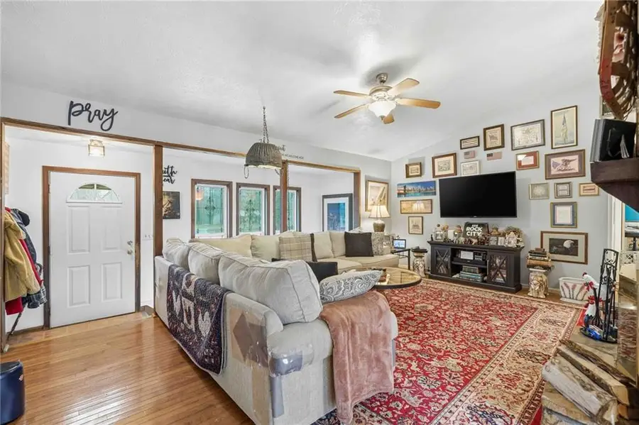 478 Victoria Road, Woodstock, GA 30189 - Image #2