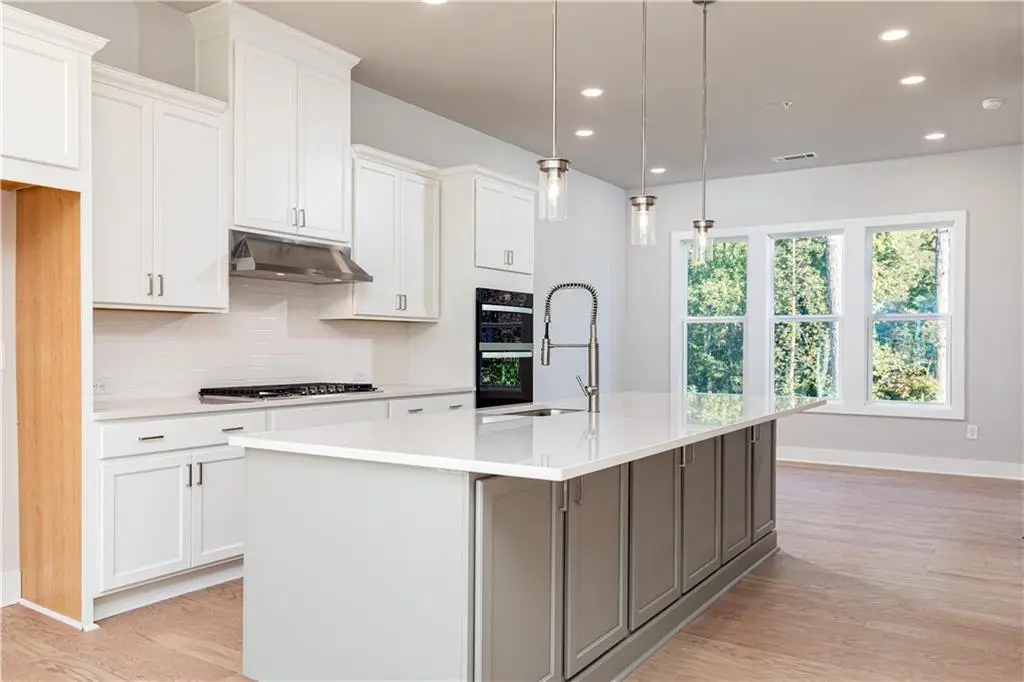 2604 Camphor Crossing #71, Smyrna, GA 30080 - Image #1