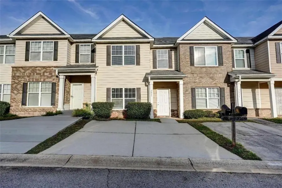 2837 Laurel Ridge Circle, East Point, GA 30344 - Image #2