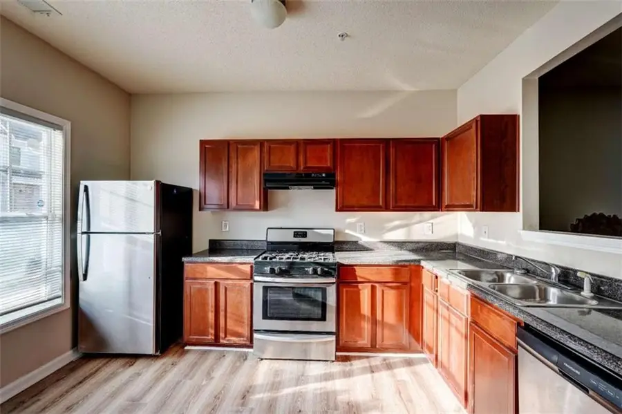 2837 Laurel Ridge Circle, East Point, GA 30344 - Image #3